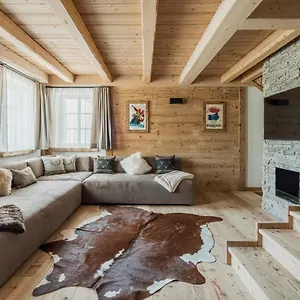 Apartment Socrepes - Dolomiti Skyline, Cortina d'Ampezzo